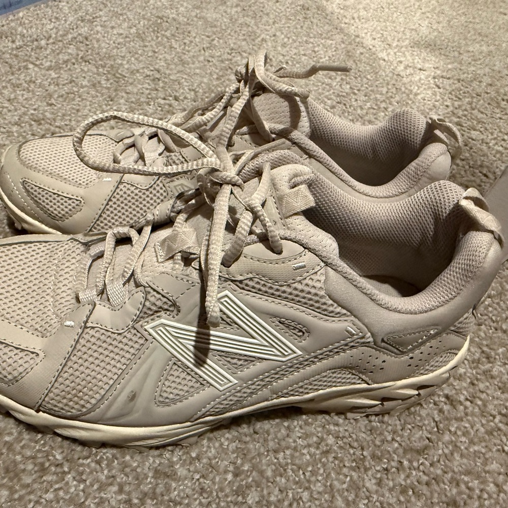 New Balance Cream Sneakers Mesh Comfort Design